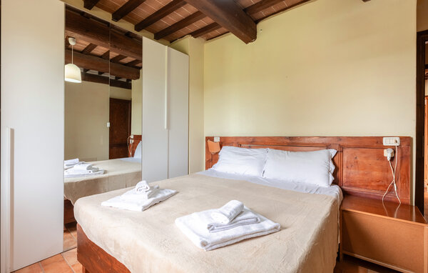 Domy wakacyjne - Montone , Wlochy - IUP024 619