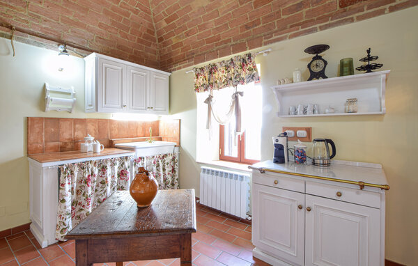 Apartment - Perugia , Italy - IUP033 404