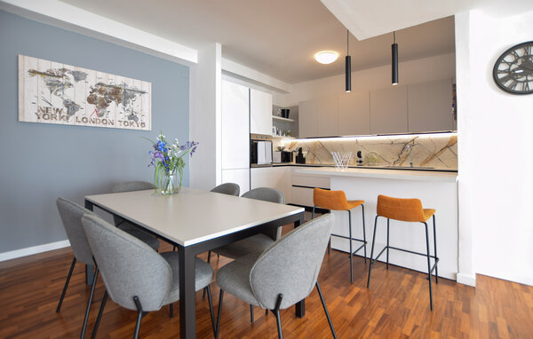 Apartment - Perugia , Italy - IUP043 402