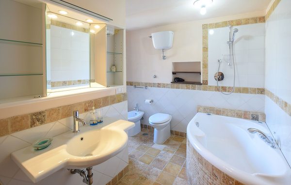Apartament - Izzalini , Wlochy - IUP560 701
