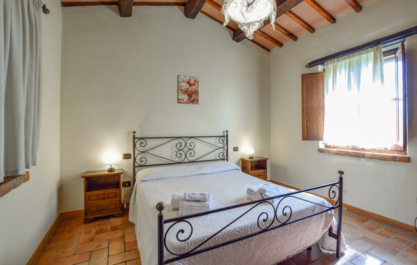 Appartamento - Todi , Italia - IUS009 601