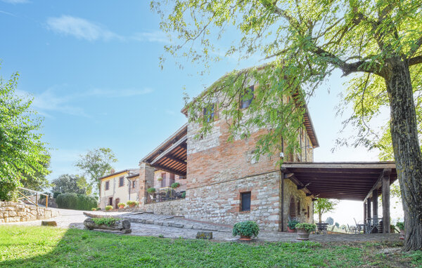 Appartamento - Todi , Italia - IUS009 101