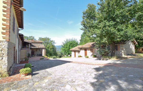 Appartamento - Todi , Italia - IUS009 102