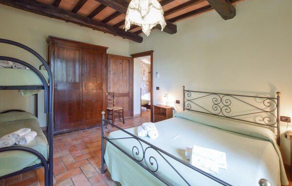 Appartamento - Todi , Italia - IUS011 601