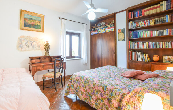 Holiday Home - Calvi Dell'umbria , Italy - IUS015 604