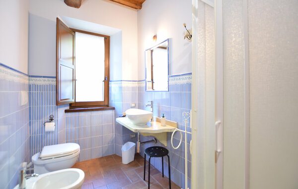 Semesterhus - Ferentillo , Italien - IUS016 703