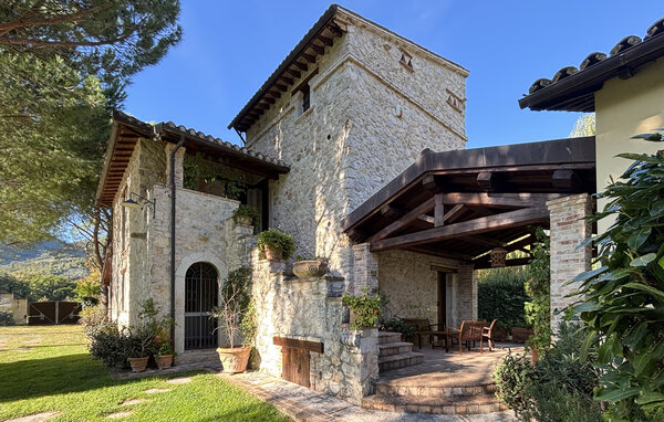 Semesterhus - Ferentillo , Italien - IUS016 3