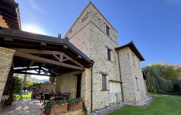 Semesterhus - Ferentillo , Italien - IUS016 85