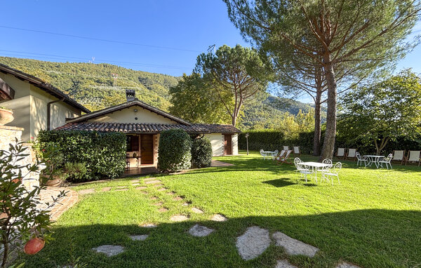 Semesterhus - Ferentillo , Italien - IUS016 87