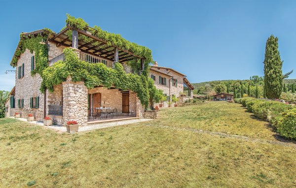 Dom Narni cottage