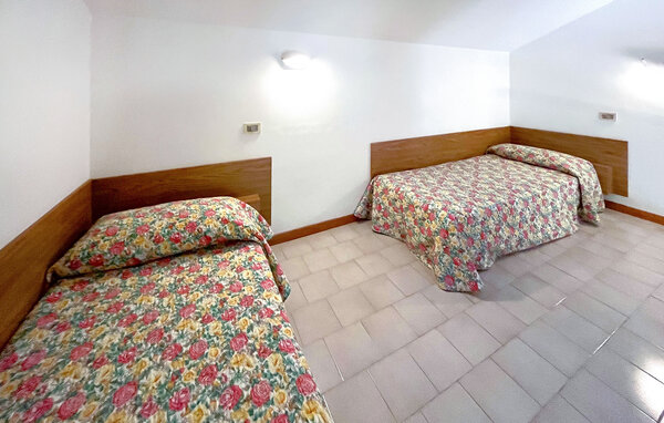 Semesterlägenhet - San Feliciano , Italien - IUT011 604