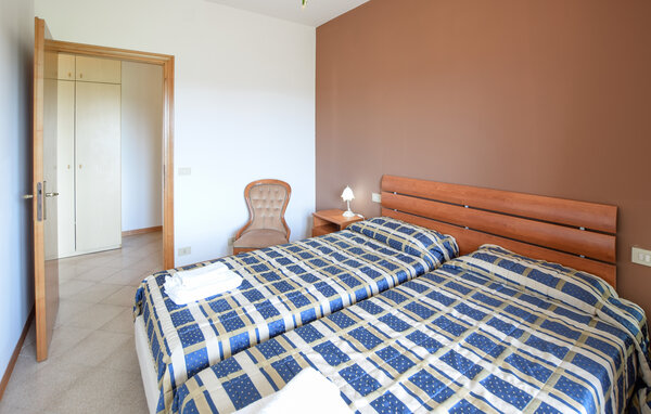 Apartamento - Tuoro sul Trasimeno , Italia - IUT017 601