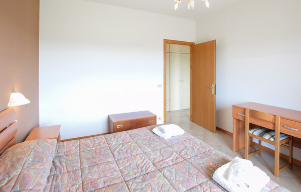 Apartamento - Tuoro sul Trasimeno , Italia - IUT017 603