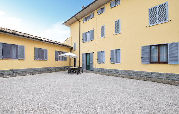 Apartment - Castiglione Del Lago , Italy - IUT026 81