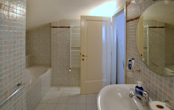 Appartement - Magione , Italie - IUT030 702