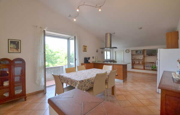 Appartement - Magione , Italie - IUT030 401