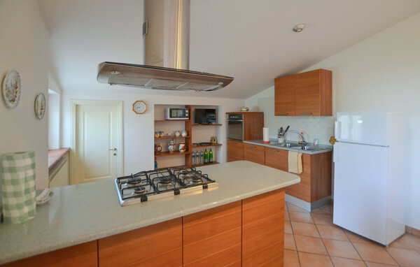 Appartement - Magione , Italie - IUT030 402