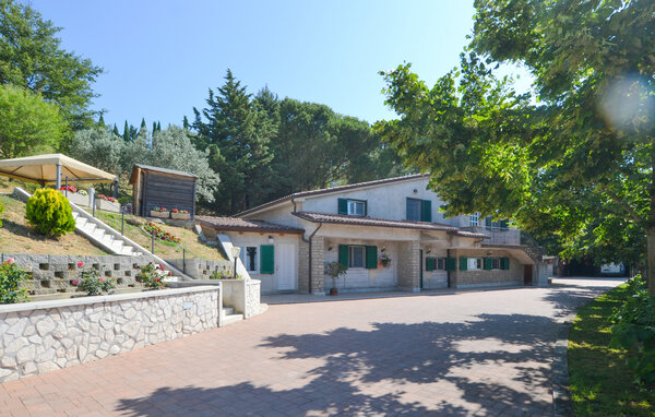 Appartement - Magione , Italie - IUT030 82
