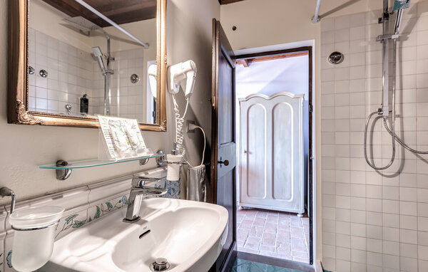 Casa vacanze - Magione , Italia - IUT036 702