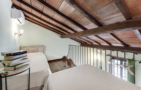 Casa vacanze - Magione , Italia - IUT036 607