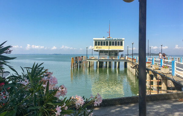 Appartamento - Tuoro sul Trasimeno , Italia - IUT040 903