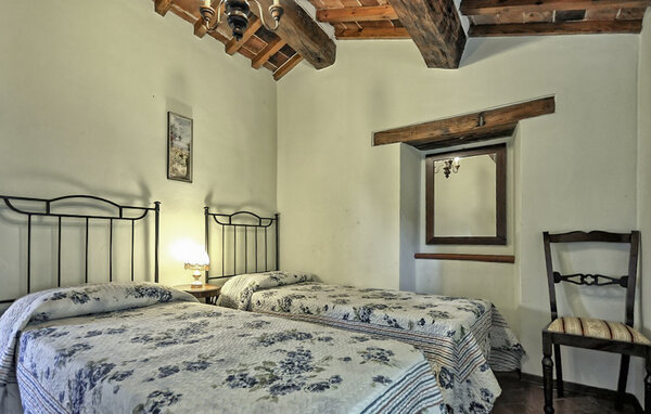 Appartamento - Tuoro sul Trasimeno , Italia - IUT040 601