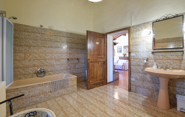 Vakantiehuis - Magione , Italië - IUT043 701