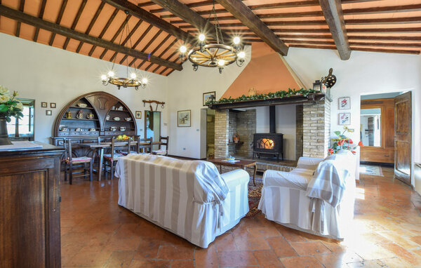 Vakantiehuis - Magione , Italië - IUT043 302