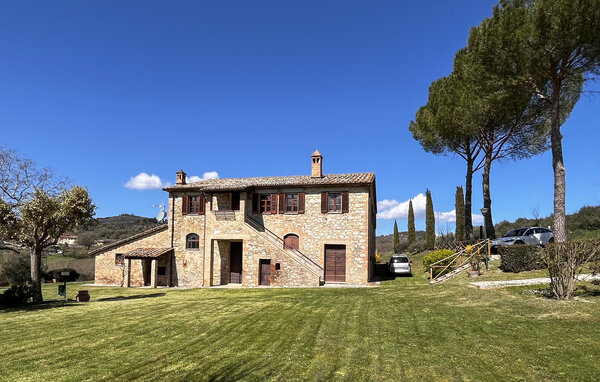 Vakantiehuis - Magione , Italië - IUT043 85