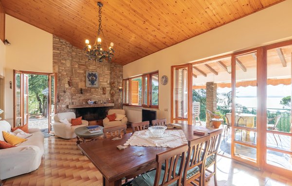 Casa de vacaciones - San Feliciano , Italia - IUT248 3