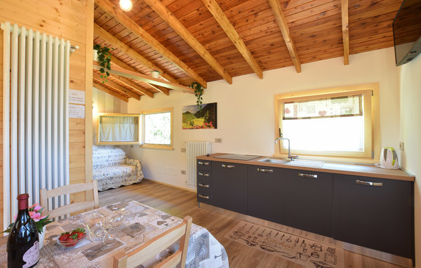 Domy wakacyjne - Capovalle , Wlochy - IVD180 401