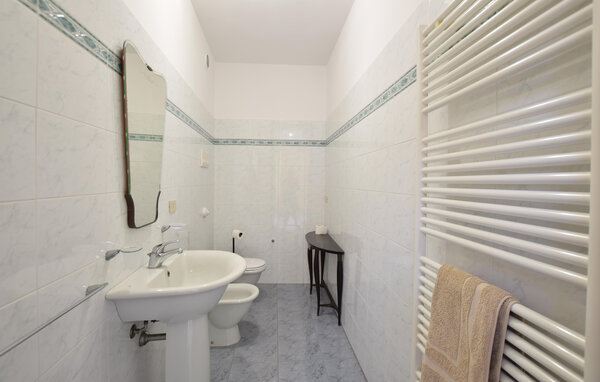 Casa vacanze - Monte Isola , Italia - IVI009 703