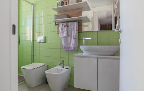 Appartamento - Arona , Italia - IVM009 701