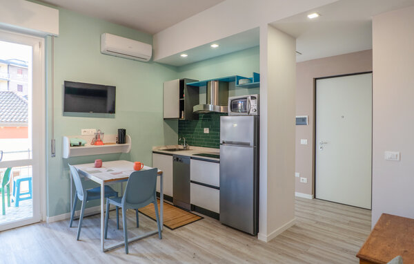 Appartamento - Arona , Italia - IVM009 3