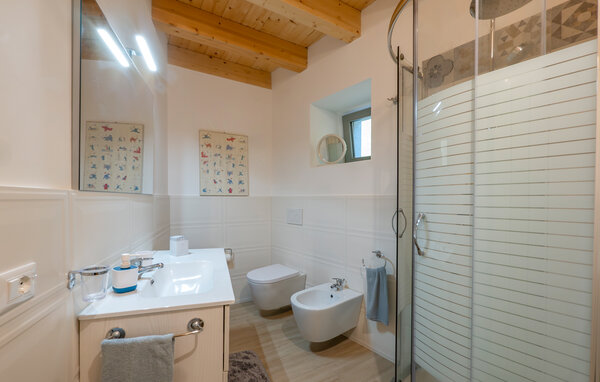 Casa vacanze - Albagnano di Bee , Italia - IVM227 701