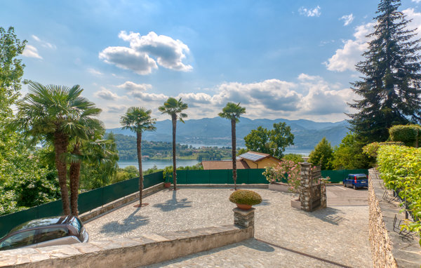 Apartment - Miasino , Italy - IVO129 801
