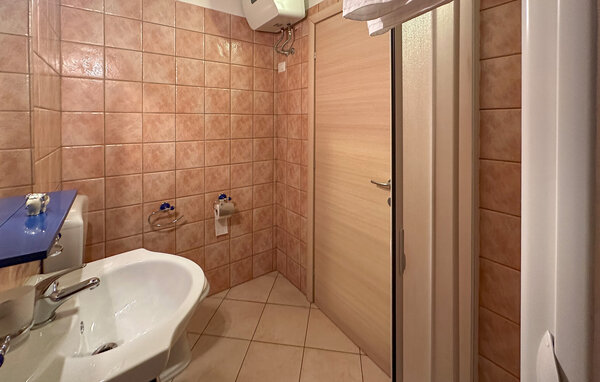 Apartment - Lecce nei Marsi , Italy - IZC004 702