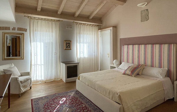 Domy wakacyjne - San Giuliano di Puglia , Wlochy - IZC032 617