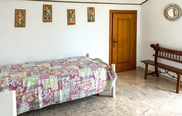 Apartamento - Penne , Italia - IZK002 603