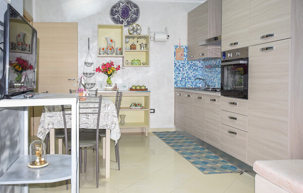Apartamento - Roccaspinalveti , Italia - IZK005 402