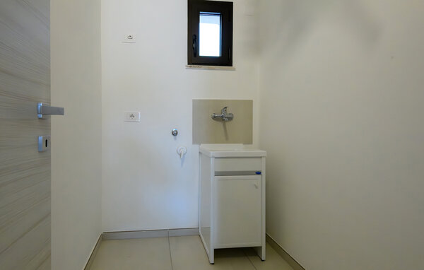 Holiday Home - Colonnella , Italy - IZK010 703