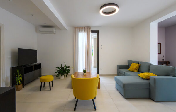 Holiday Home - Colonnella , Italy - IZK010 3