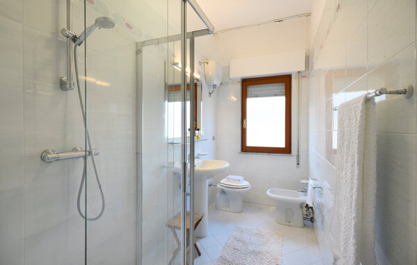 Ferienwohnung - Alba Adriatica , Italien - IZK022 702