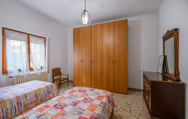 Ferienwohnung - Alba Adriatica , Italien - IZK022 603