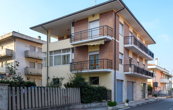 Ferienwohnung - Alba Adriatica , Italien - IZK022 81