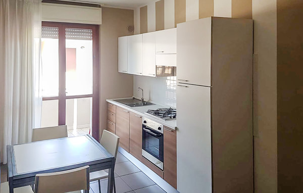 Apartamento - Alba Adriatica , Italia - IZK184 2