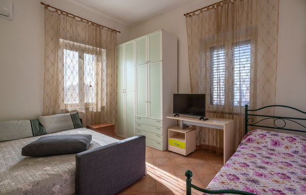 Apartment - Miglianico , Italy - IZK252 601