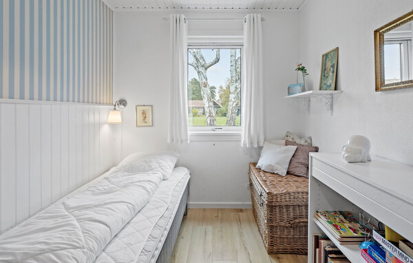 Semesterhus - Hummingen , Danmark - K10822 606