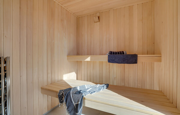 Semesterhus - Marielyst , Danmark - K11011 802