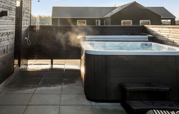 Semesterhus - Marielyst Strand , Danmark - K11115 101